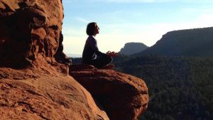 meditieren in der Natur ohne Coach mit Online Meditation Apps